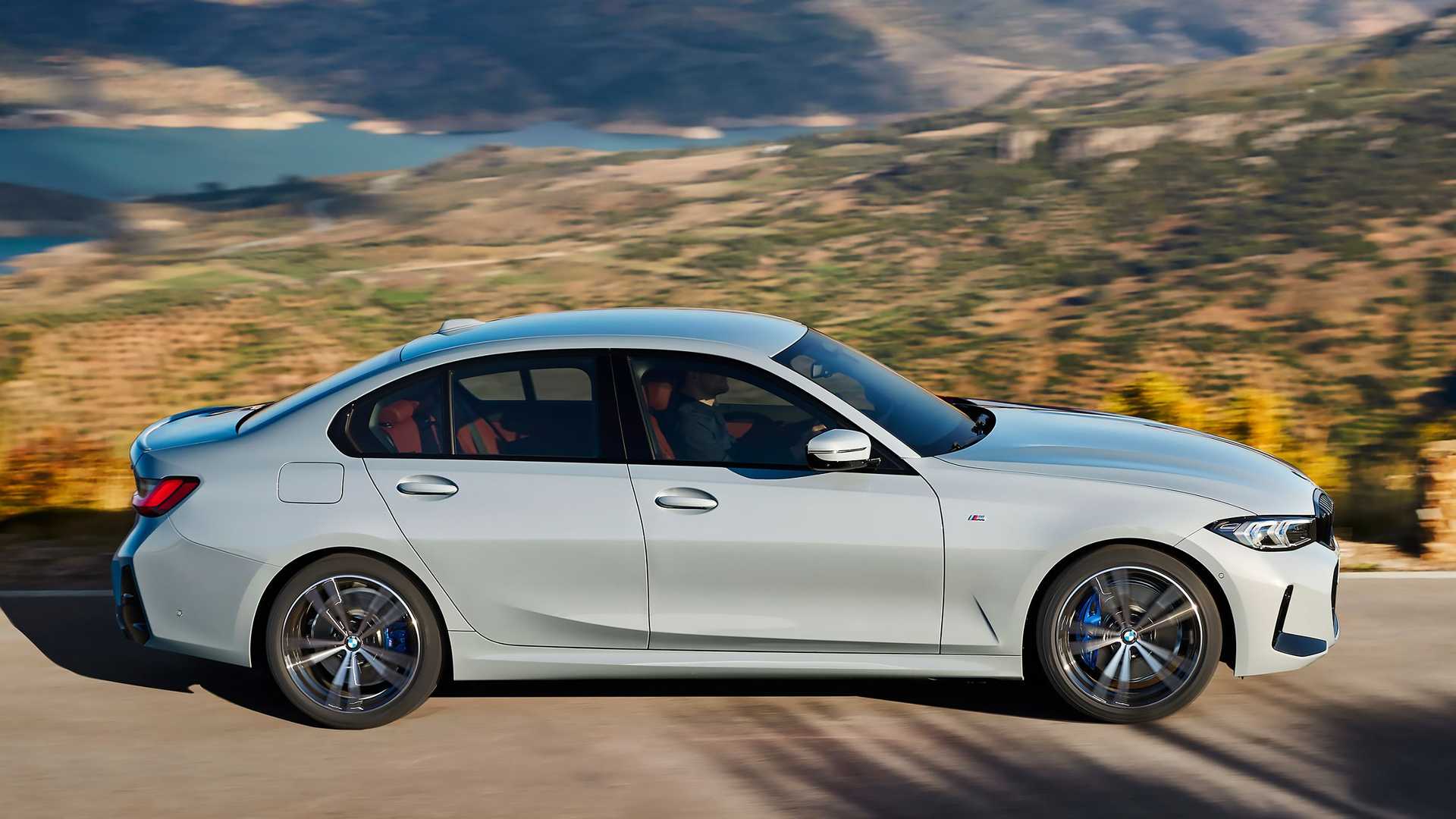 De BMW 3 Serie wordt op twee verschillende platforms geproduceerd: