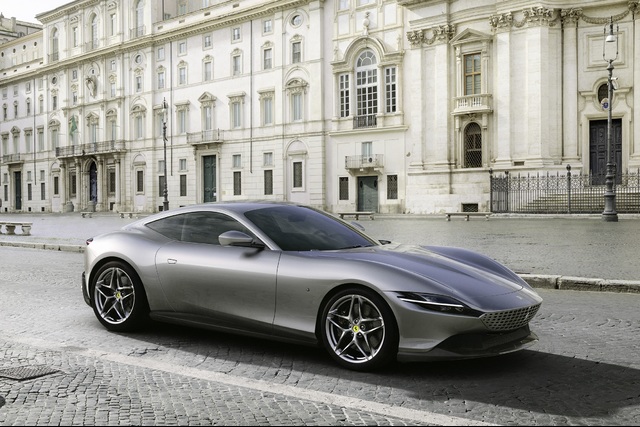 Ferrari Roma V12 prototype: