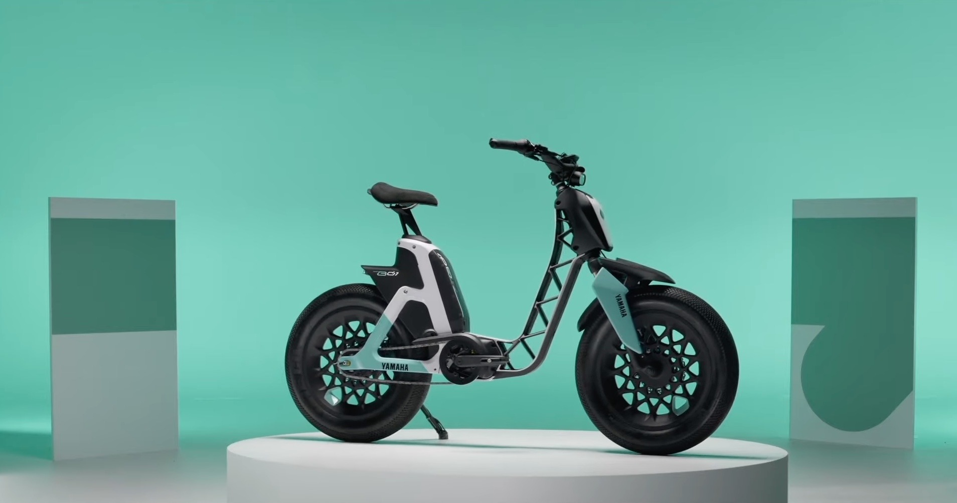 2023 Yamaha e-scooter